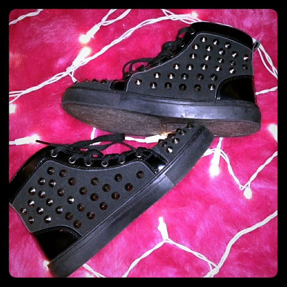 Cute to the core sneakers